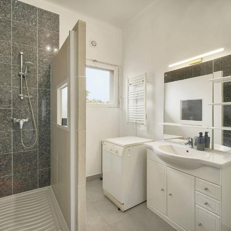 FRGK ' Vue mer imprenable Villefranche' - Appartement 1 Chambre - Vue sur Mer - 17