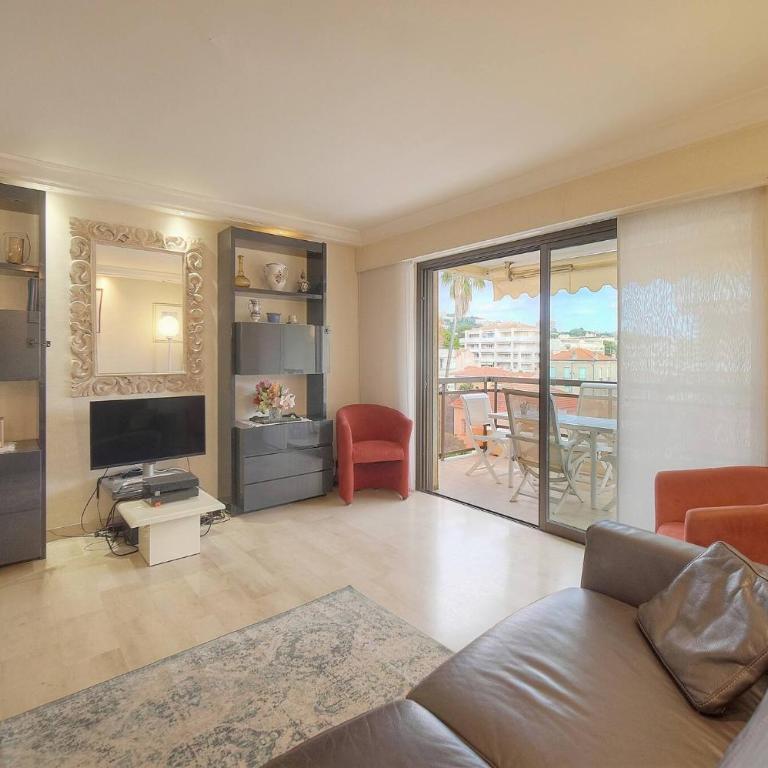 FRGK Athena Palm Beach 1BR Terrace, AC & Ultra-Fast Wi-Fi - Appartement 1 Chambre avec Terrasse - 12