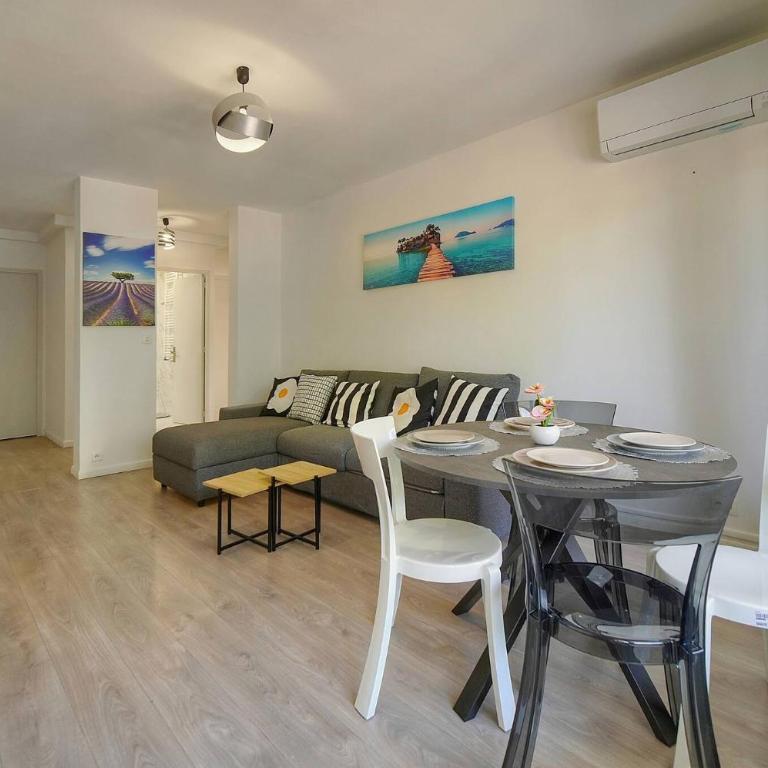 FRGK 2BDR Stanislas Apartment Terrace, Central Cannes AC & ULTRA FAST Wi-Fi - Apartment mit 2 Schlafzimmern mit Balkon und Terrasse - 12