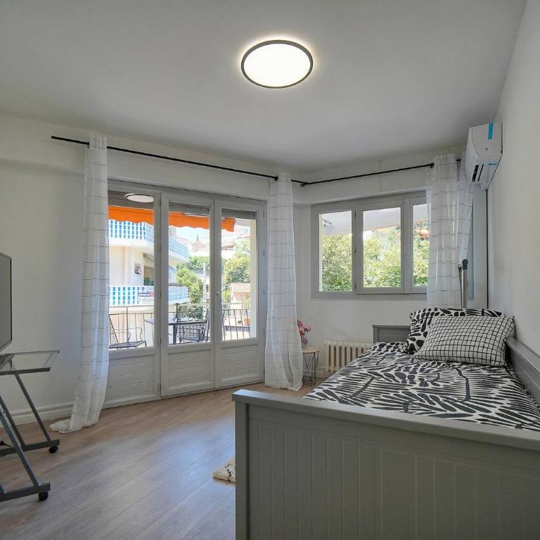 FRGK 2BDR Stanislas Apartment Terrace, Central Cannes AC & ULTRA FAST Wi-Fi - Apartment mit 2 Schlafzimmern mit Balkon und Terrasse - 20