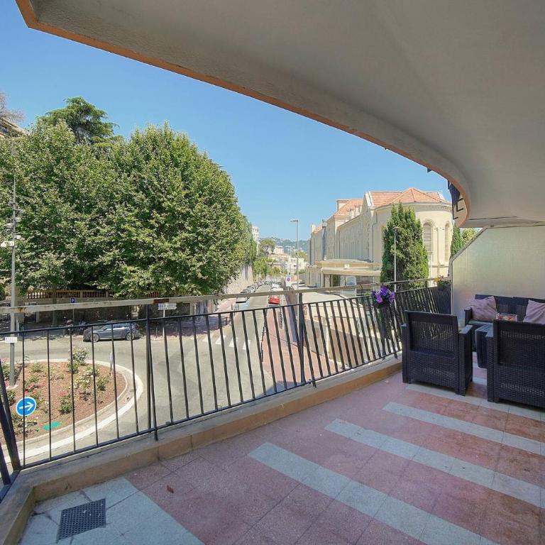 FRGK 2BDR Stanislas Apartment Terrace, Central Cannes AC & ULTRA FAST Wi-Fi - Apartment mit 2 Schlafzimmern mit Balkon und Terrasse - 33