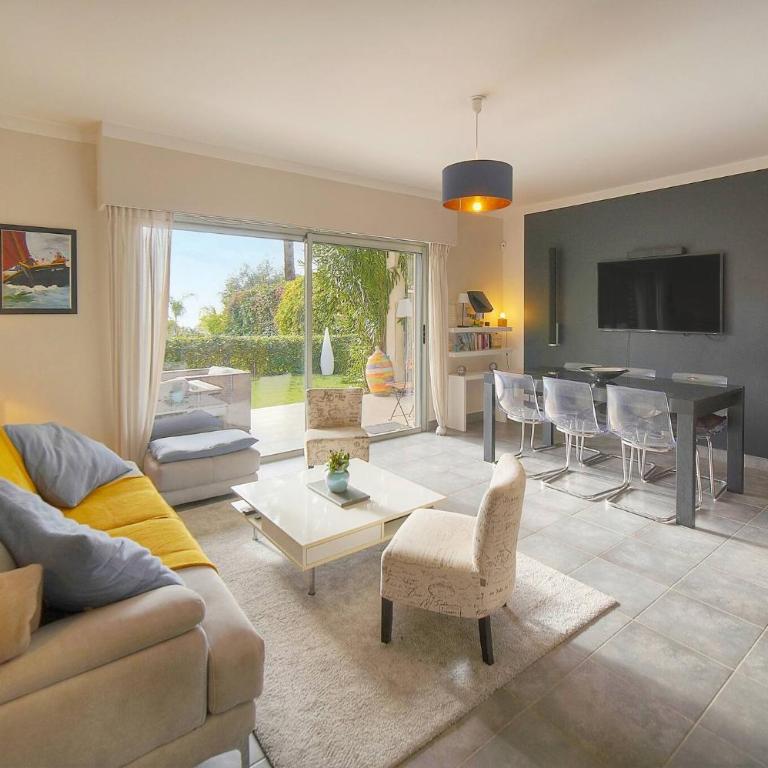 FRGK 'Diane Elegance and Comfort in Antibes' - Appartamento con 2 Camere da Letto e Vista Piscina - 2