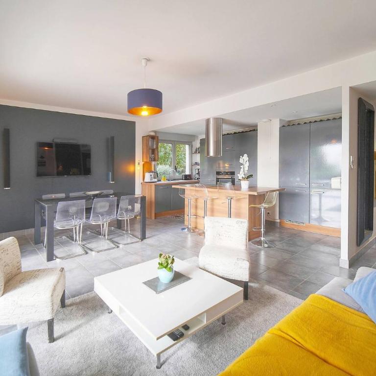 FRGK 'Diane Elegance and Comfort in Antibes' - Appartamento con 2 Camere da Letto e Vista Piscina - 17