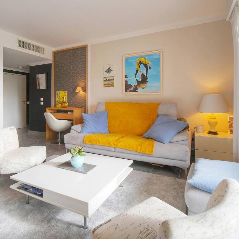 FRGK 'Diane Elegance and Comfort in Antibes' - Appartamento con 2 Camere da Letto e Vista Piscina - 21