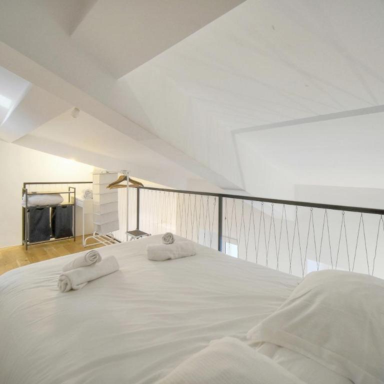 FRGK "24 AOUT 1 Mezzanine Bedroom Apartment Center Antibes AC WIFI HIGH SPEED " - Appartement 1 Chambre Deluxe - 10