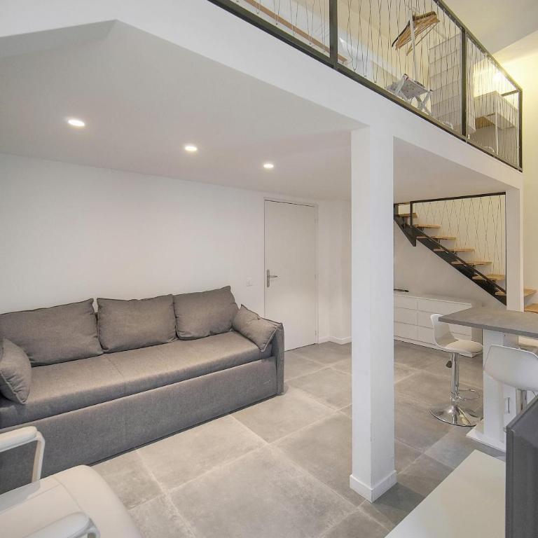 FRGK "24 AOUT 1 Mezzanine Bedroom Apartment Center Antibes AC WIFI HIGH SPEED " - Appartement 1 Chambre Deluxe - 16