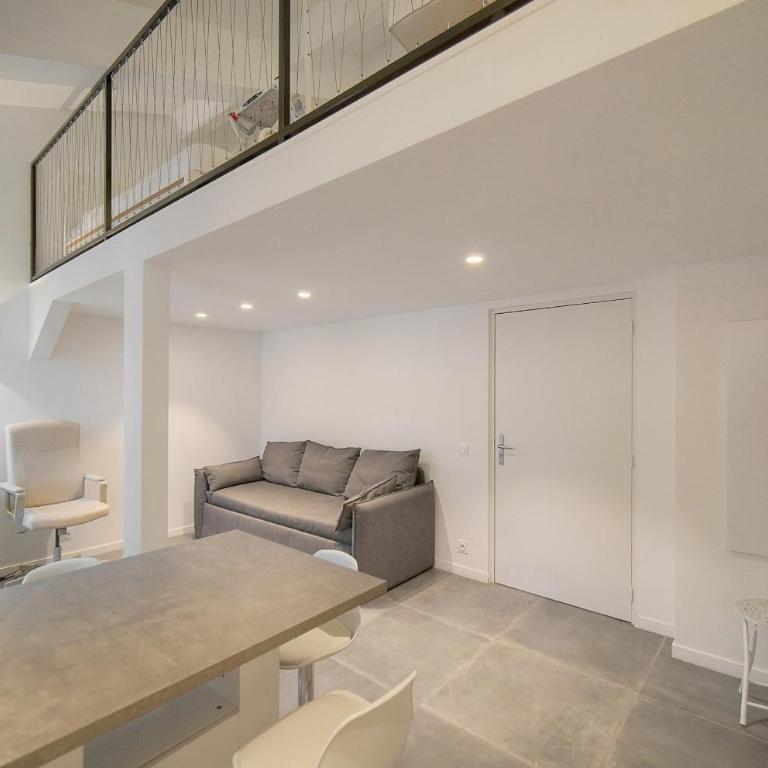 FRGK "24 AOUT 1 Mezzanine Bedroom Apartment Center Antibes AC WIFI HIGH SPEED " - Appartement 1 Chambre Deluxe - 17