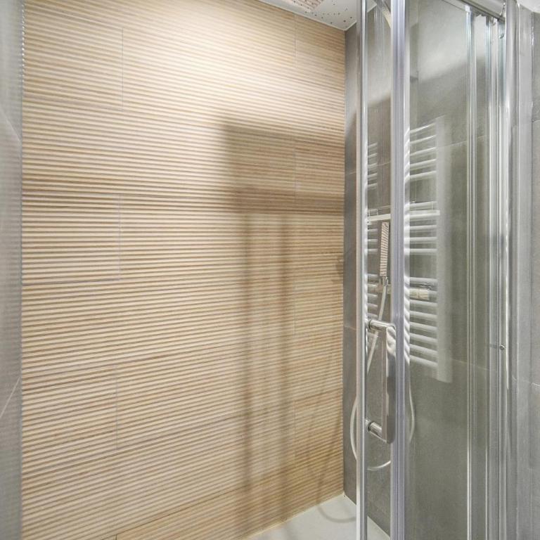 FRGK "24 AOUT 1 Mezzanine Bedroom Apartment Center Antibes AC WIFI HIGH SPEED " - Appartement 1 Chambre Deluxe - 20