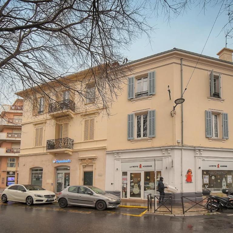 FRGK "24 AOUT 1 Mezzanine Bedroom Apartment Center Antibes AC WIFI HIGH SPEED " - Appartement 1 Chambre Deluxe - 27