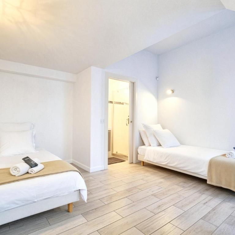 FRGK Spacious 100 sqm Loft with Terrace 2 Ensuite - Deluxe Apartment mit 2 Schlafzimmern und Gartenblick - 5