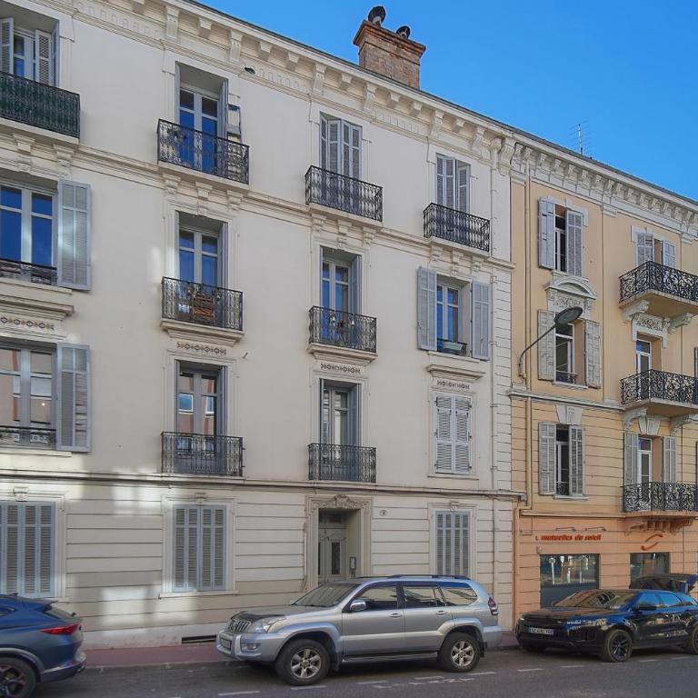 FRGK Goujon 1BR Design 300m Palais & Beaches AC & Ultra-Fast Wi-Fi - Appartement 1 Chambre de Luxe - Vue sur Jardin - 16