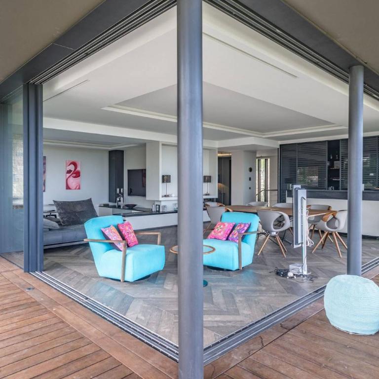 FRGK TTWHYNOT Luxury Contemporary Villa Pool, Garden & Ultra-Fast Wi-Fi - Villa - 7