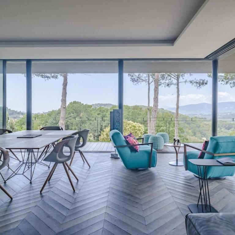 FRGK TTWHYNOT Luxury Contemporary Villa Pool, Garden & Ultra-Fast Wi-Fi - Villa - 16
