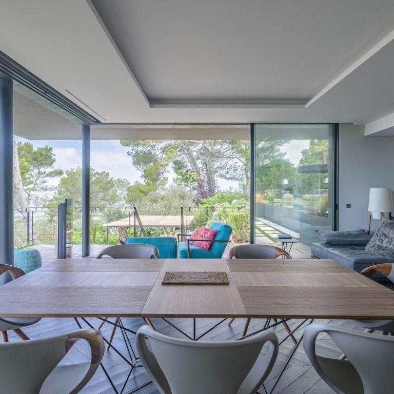 FRGK TTWHYNOT Luxury Contemporary Villa Pool, Garden & Ultra-Fast Wi-Fi - Villa - 18
