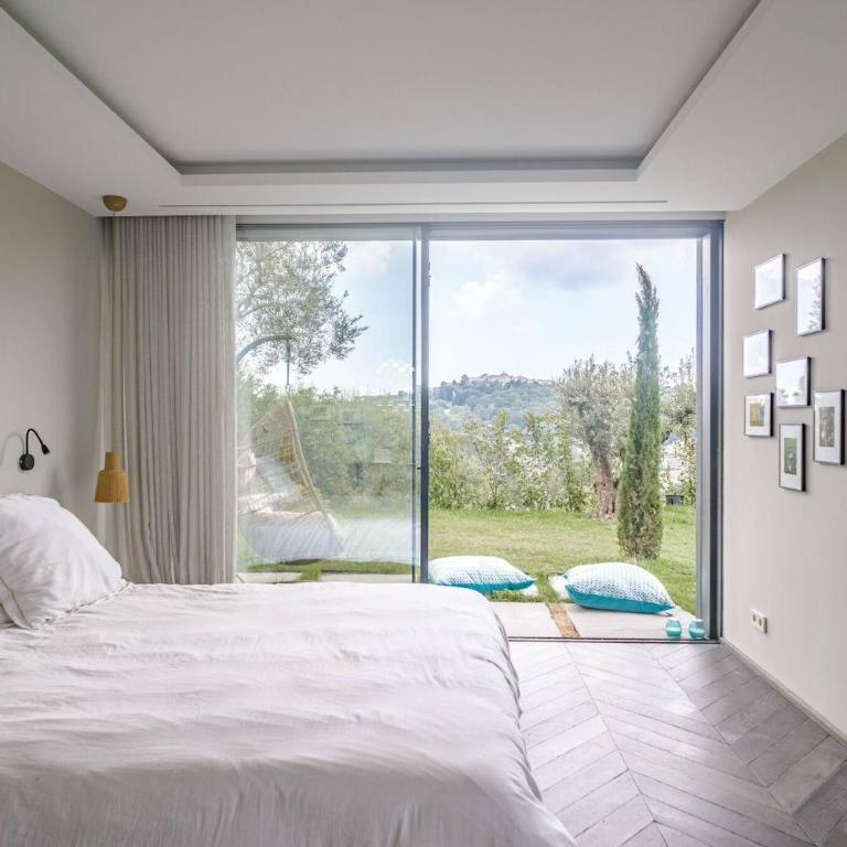 FRGK TTWHYNOT Luxury Contemporary Villa Pool, Garden & Ultra-Fast Wi-Fi - Villa - 27