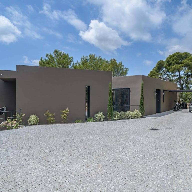 FRGK TTWHYNOT Luxury Contemporary Villa Pool, Garden & Ultra-Fast Wi-Fi - Villa - 35