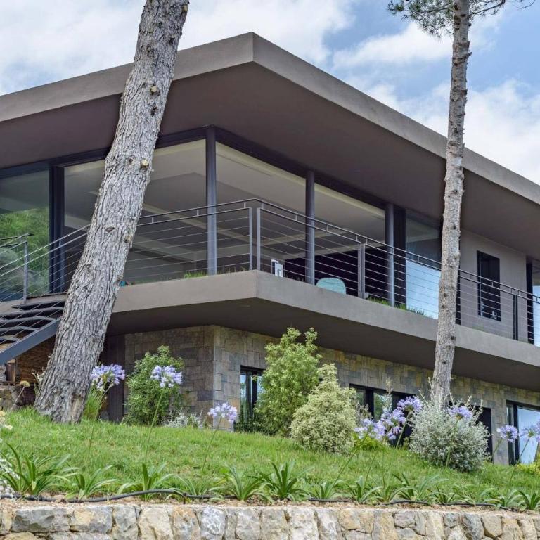 FRGK TTWHYNOT Luxury Contemporary Villa Pool, Garden & Ultra-Fast Wi-Fi - Villa - 38