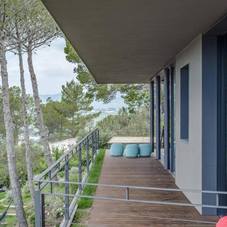 FRGK TTWHYNOT Luxury Contemporary Villa Pool, Garden & Ultra-Fast Wi-Fi - Villa - 39