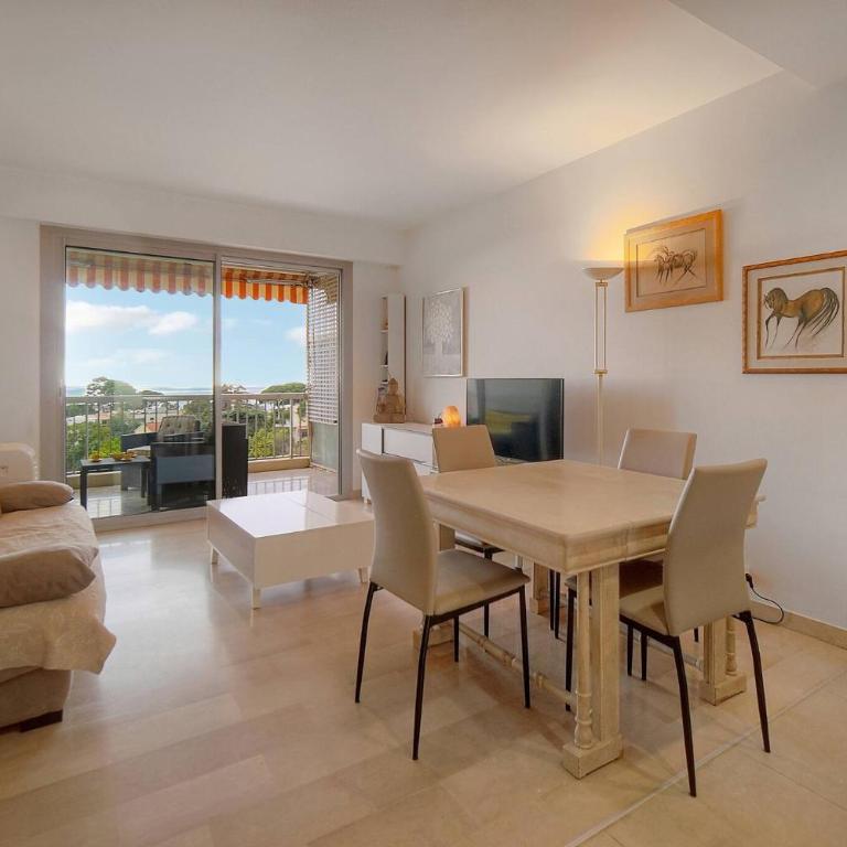 FRGK HORIZONS Executive Sea View Apartment 2 BDR Terrace Pool Parking - Appartement - Vue sur Mer - 3