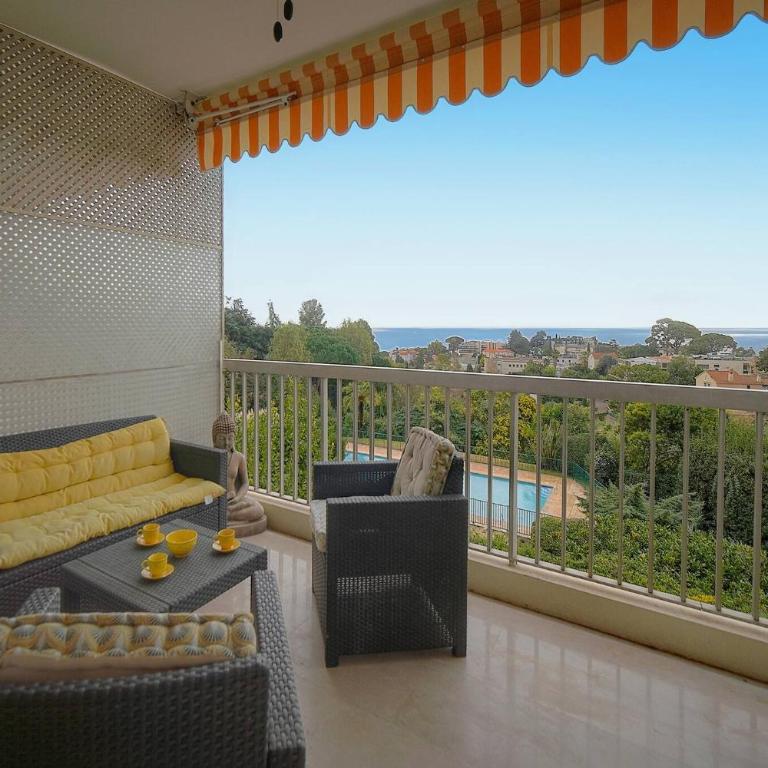 FRGK HORIZONS Executive Sea View Apartment 2 BDR Terrace Pool Parking - Appartement - Vue sur Mer - 4