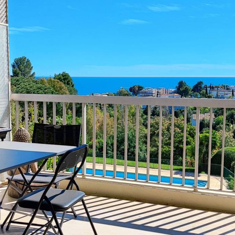 FRGK HORIZONS Executive Sea View Apartment 2 BDR Terrace Pool Parking - Appartement - Vue sur Mer - 10