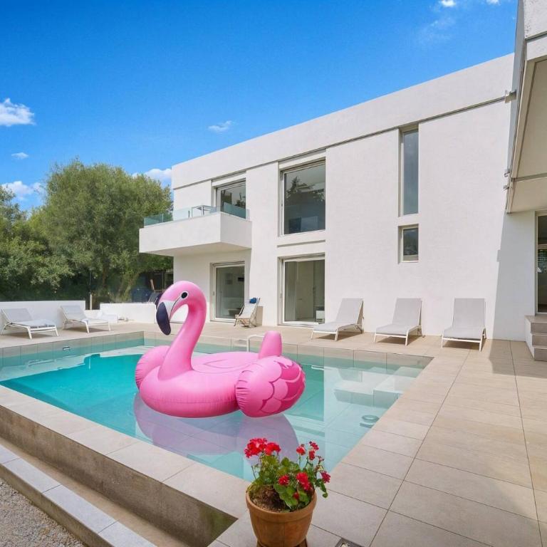 FRGK "Villa Hameau des Collines" Pool, Tranquil Setting & Ultra-Fast Wi-Fi - Villa con Piscina Privata - 1