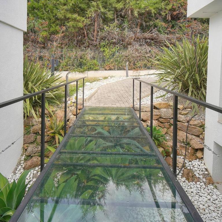 FRGK "Villa Hameau des Collines" Pool, Tranquil Setting & Ultra-Fast Wi-Fi - Villa con Piscina Privata - 11