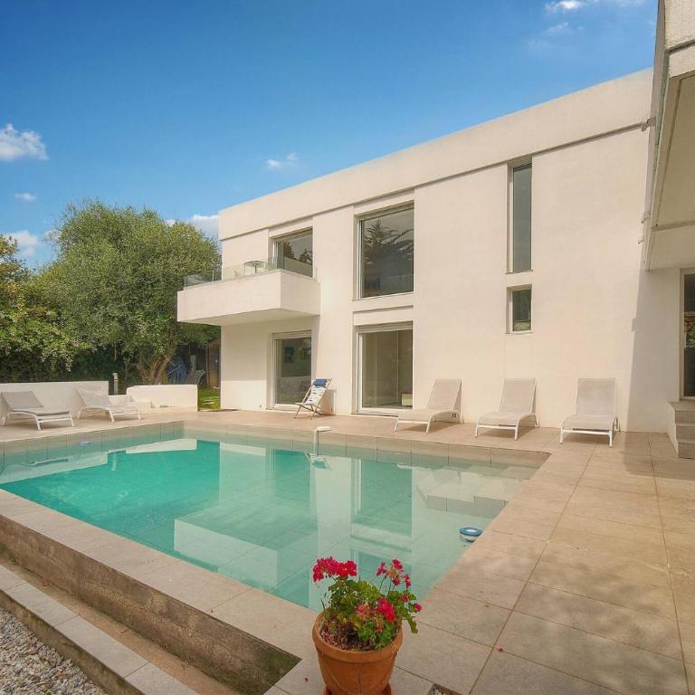FRGK "Villa Hameau des Collines" Pool, Tranquil Setting & Ultra-Fast Wi-Fi - Villa con Piscina Privata - 13
