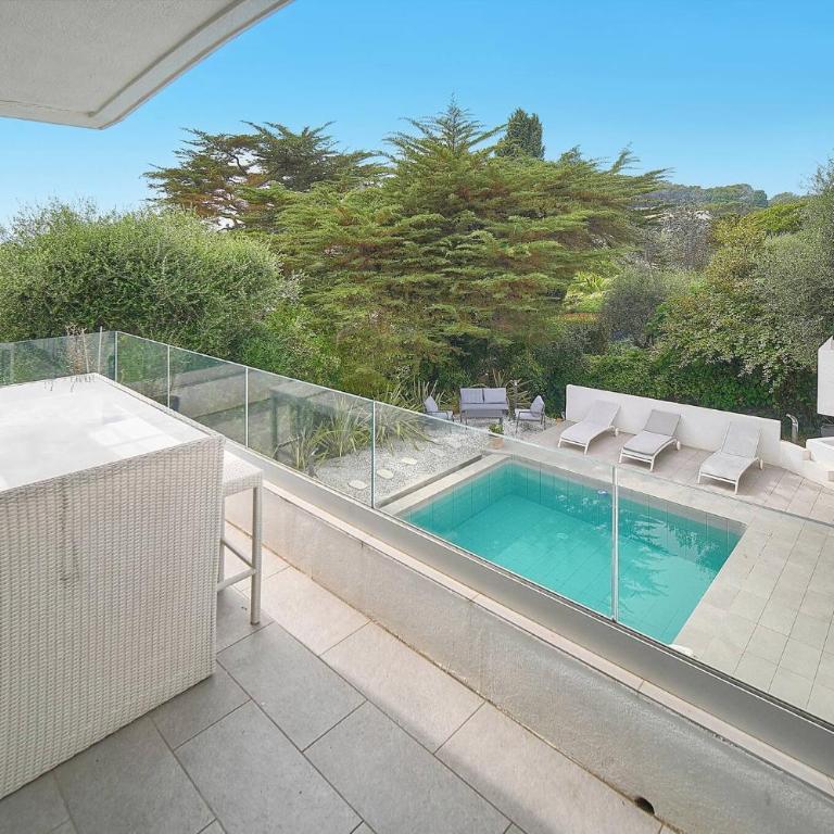 FRGK "Villa Hameau des Collines" Pool, Tranquil Setting & Ultra-Fast Wi-Fi - Villa con Piscina Privata - 17