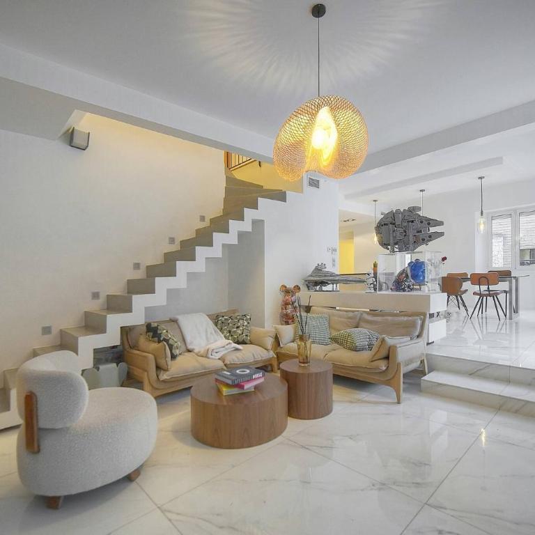 FRGK 'La Cote d'Azur Villa Private Pool, AC Ultra-Fast Wi-Fi' - Villa avec Piscine Privée - 16