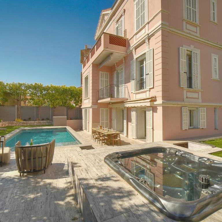 FRGK 'La Cote d'Azur Villa Private Pool, AC Ultra-Fast Wi-Fi' - Villa avec Piscine Privée - 54