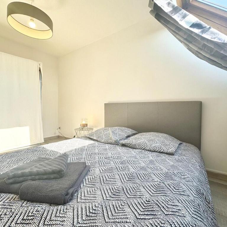 Le Saint Pathère - Proche A16 - Fibre - Appartement 1 Chambre - 17