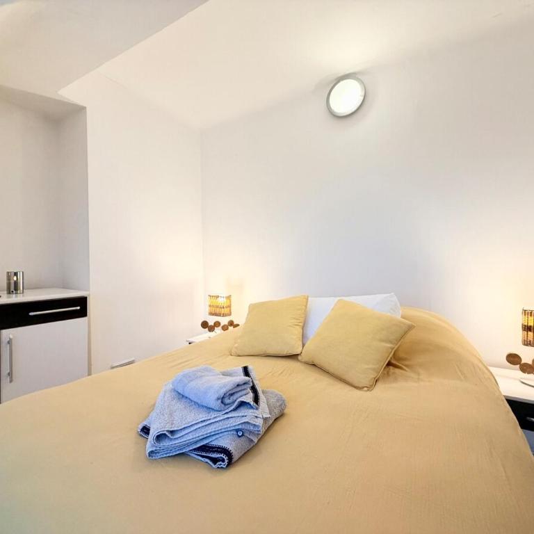 Aux Trois Ferries - Vue Port - Appartement 2 Chambres avec Vue sur le Port - 22