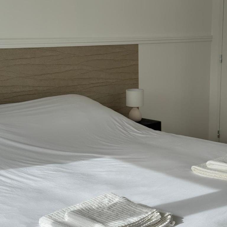 Appartement avec terrasse - Proche mer et centre - Appartamento con 2 Camere da Letto - 17