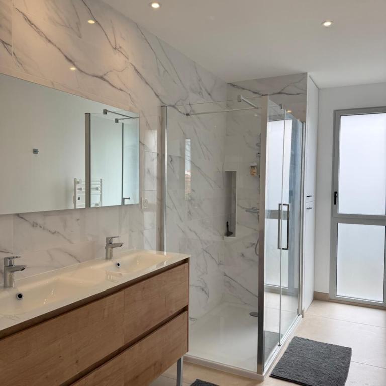 Appartement avec terrasse - Proche mer et centre - Appartamento con 2 Camere da Letto - 19
