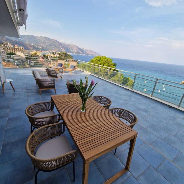 AltaMira Apartments - Monolocale con Terrazza - 2