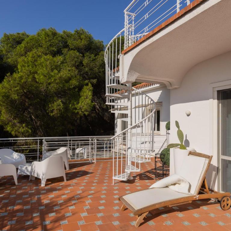 Dimora Villa Serena Porto Selvaggio Gallipoli - Camera Matrimoniale con Balcone - 3