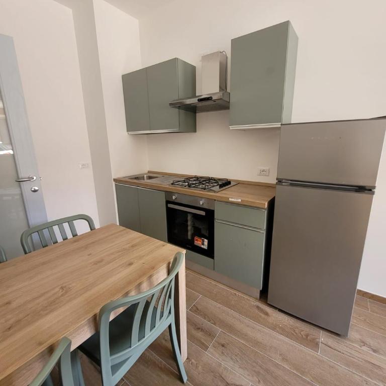 Re Leo Holiday House - Appartamento con 2 Camere da Letto - 4