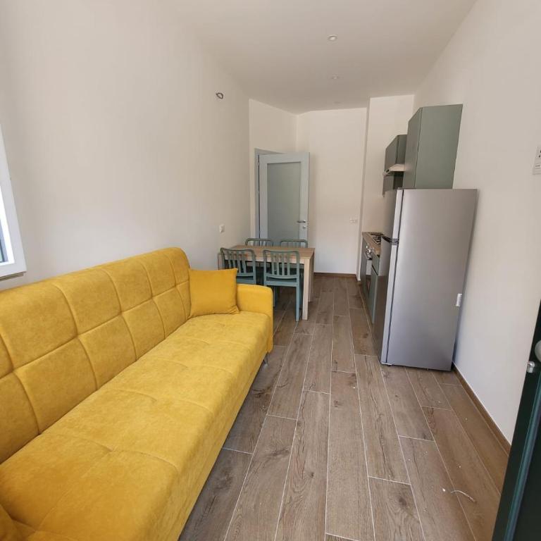 Re Leo Holiday House - Appartamento con 2 Camere da Letto - 9