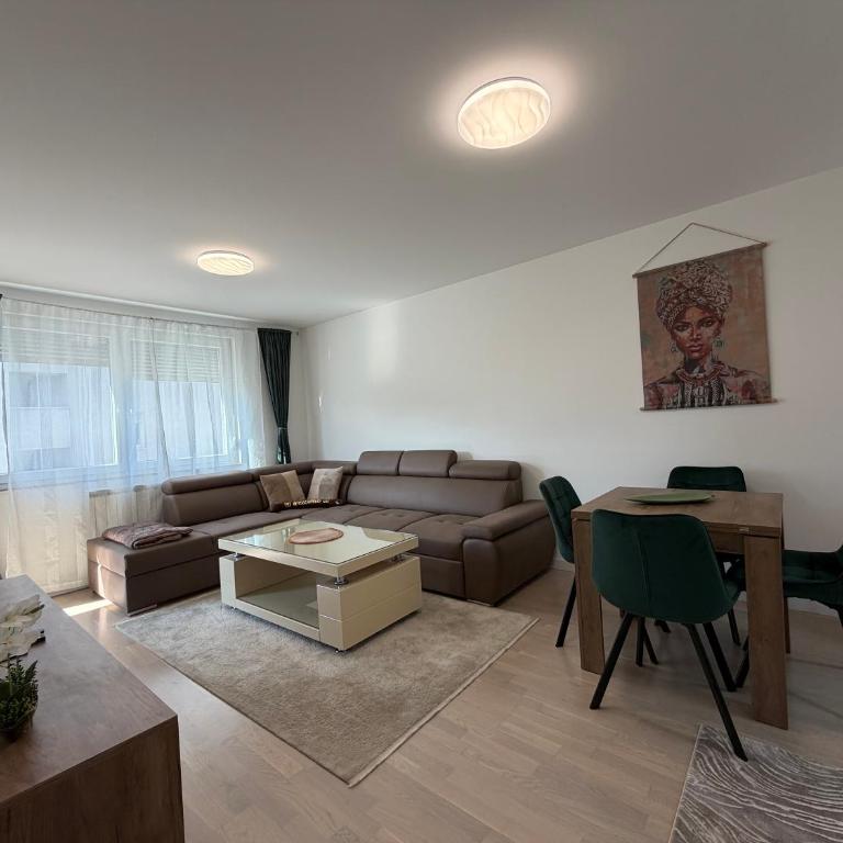 Urban Home Stupine - Apartman sa 3 Spavaće Sobe - 1