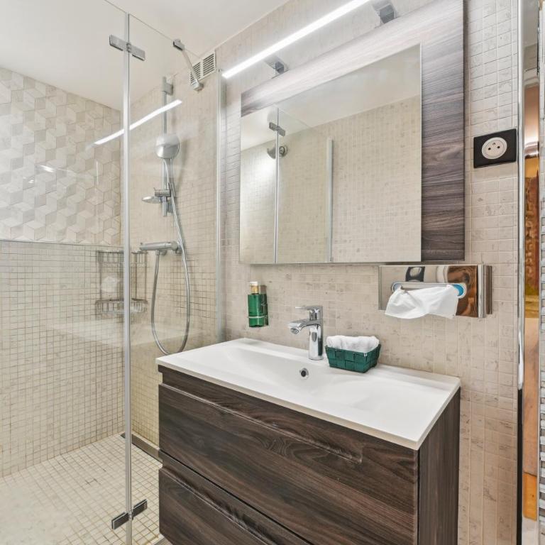 La Maison Kléber - Luxury apartments, Eiffel Tower - Champs-Elysées - Eiffel Apartment – Duplex with Terrace - 42