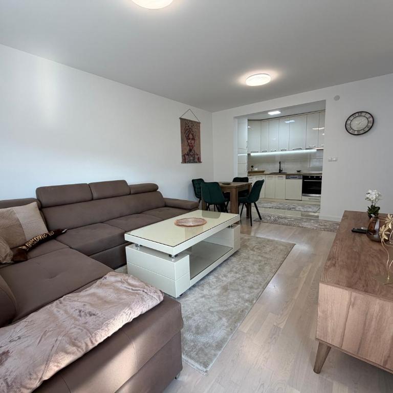 Urban Home Stupine - Apartman sa 3 Spavaće Sobe - 16