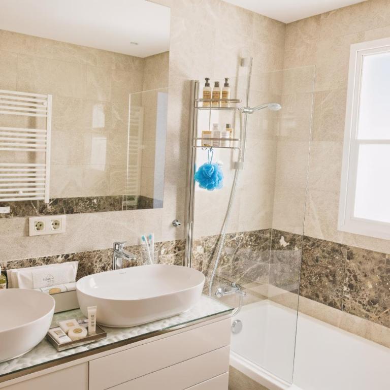 Blue Ark, villa vue mer avec piscine, idéale en famille face à Gibraltar - Villa de 3 dormitorios - 8