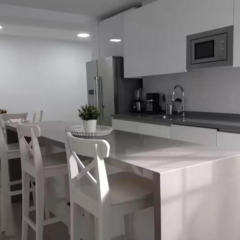 Espectacular y Moderno Atico en Santa Cruz - Apartamento de 1 dormitorio - 1