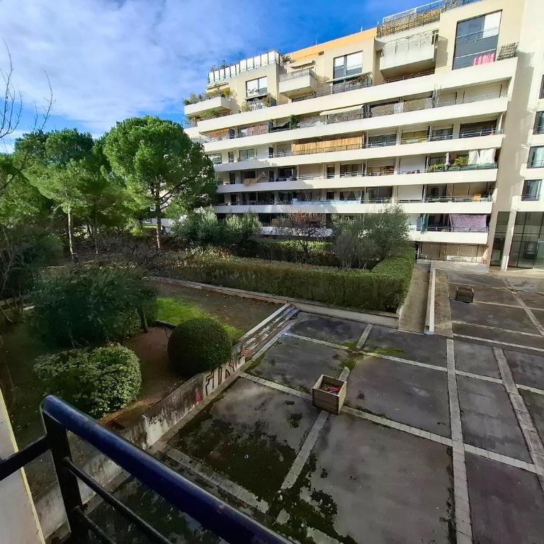 Le Petit Bali - Studio de Standing avec Wi-Fi & TV, proche tramway - Apartment mit 1 Schlafzimmer - 8