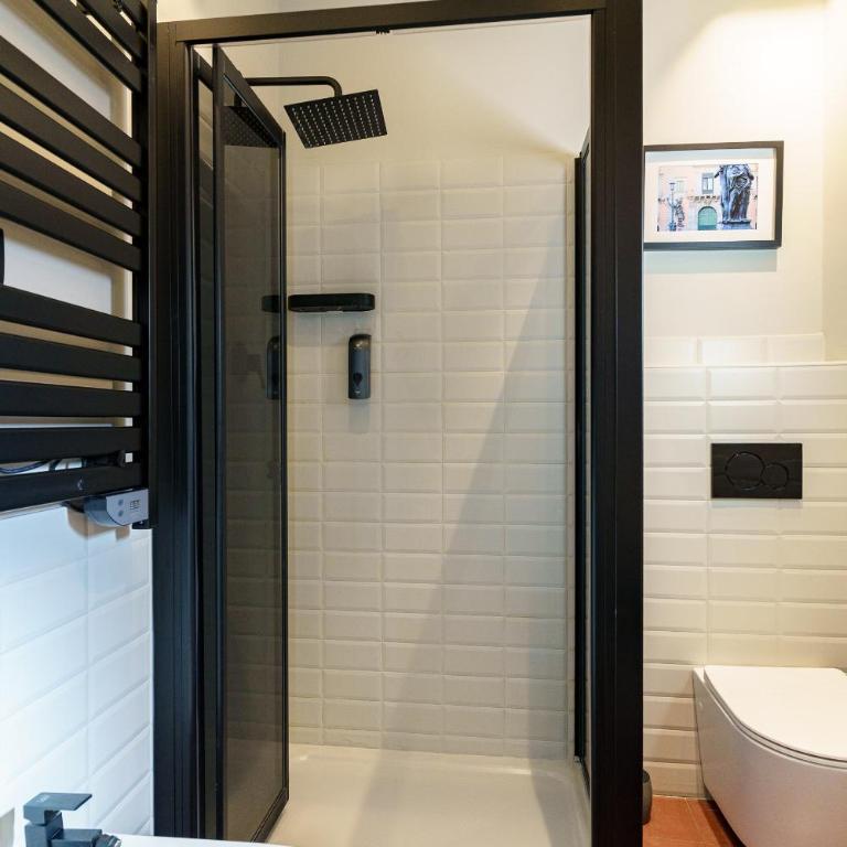 VICOLO SAN GAETANO -luxury rooms- - Deluxe King Room - 10