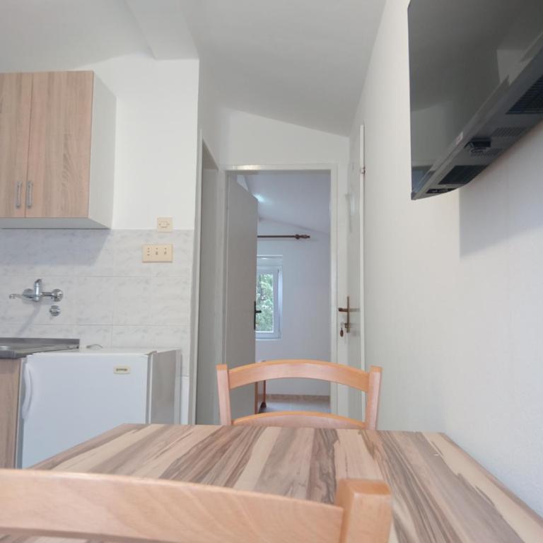 Apartments and Room MV - Standard Apartment - 8