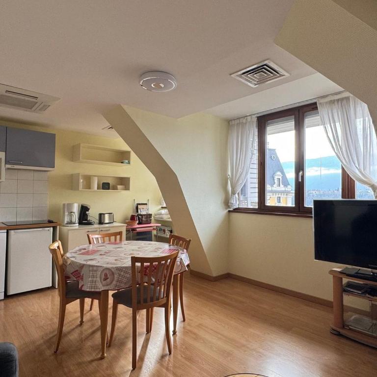 Appartement au dernier étage avec parking et climatisation à Aix-les-Bains! - FR-1-555-42 - Apartamento (2 adultos) - 1