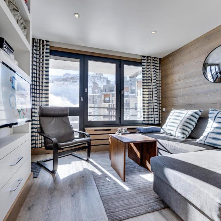Appartement lumineux au Val Claret, proche pistes et commerces - FR-1-889-32 - Appartement - 1