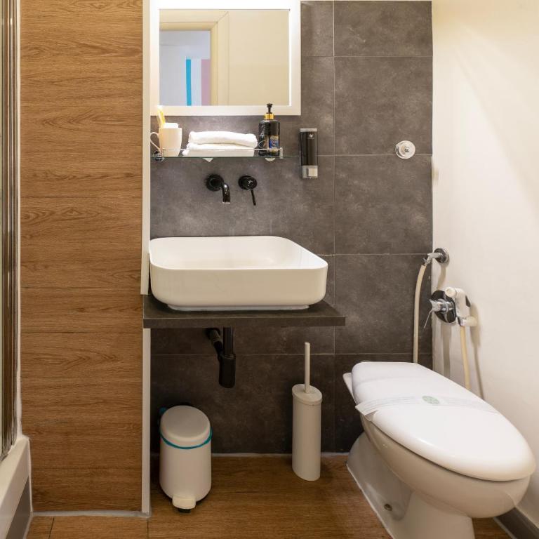 Mia House Roma - Doppelzimmer mit eigenem Bad - 9